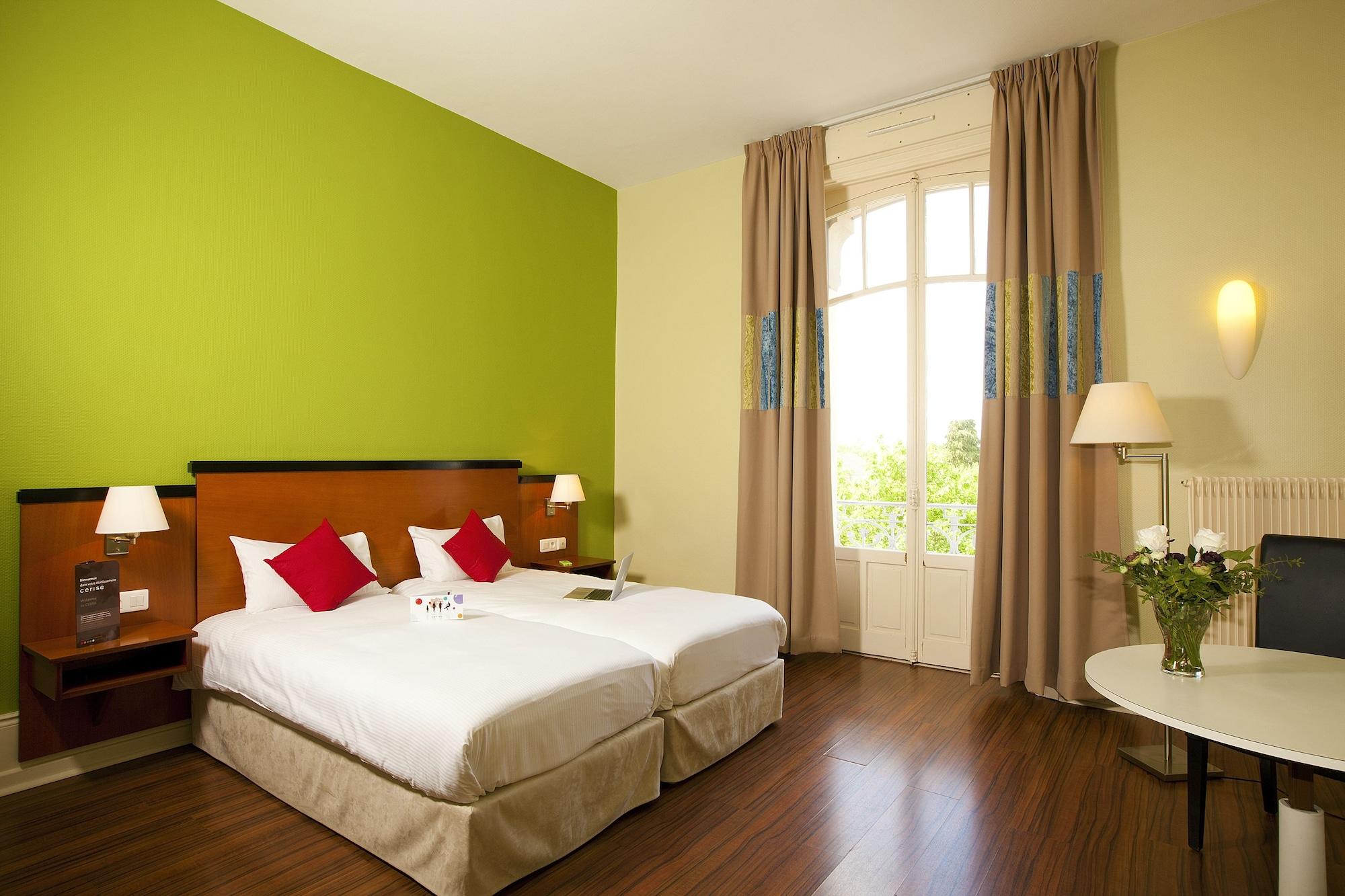 Garden & City Luxeuil Ex Le Metropole Et Les Thermes מראה חיצוני תמונה
